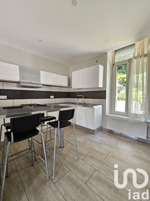 Maison - 92 m² - 4 pièces