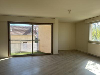 Appartement - 85 m² - 3 pièces