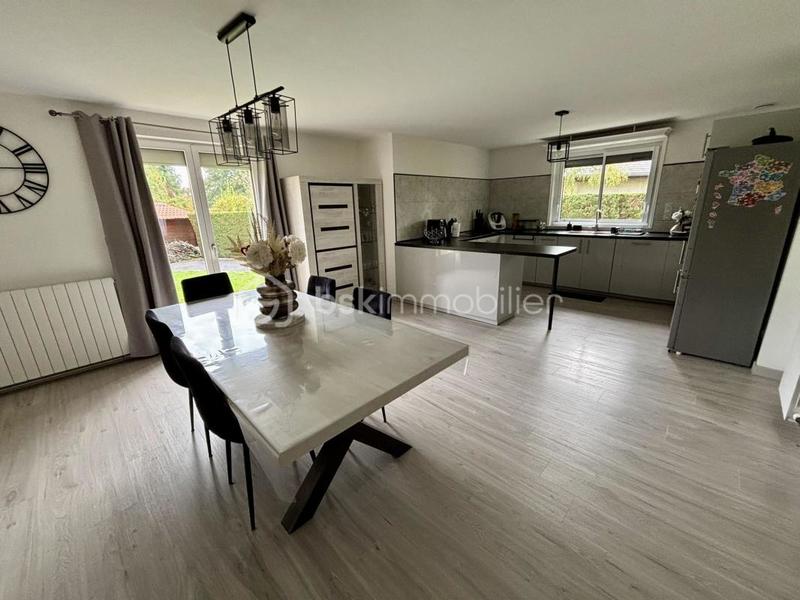 Maison - 146 m² - 6 pièces