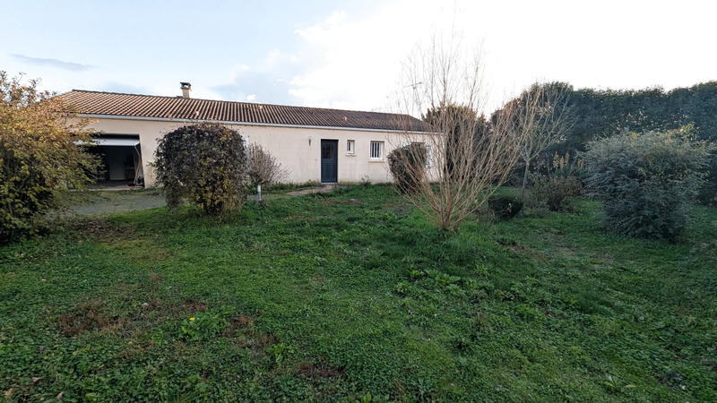 Maison - 1 395 m² - 7 pièces