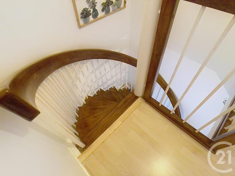 Duplex - 90 m² - 4 pièces