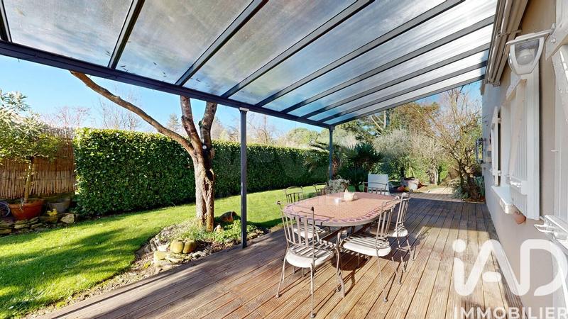 Maison - 206 m² - 8 pièces