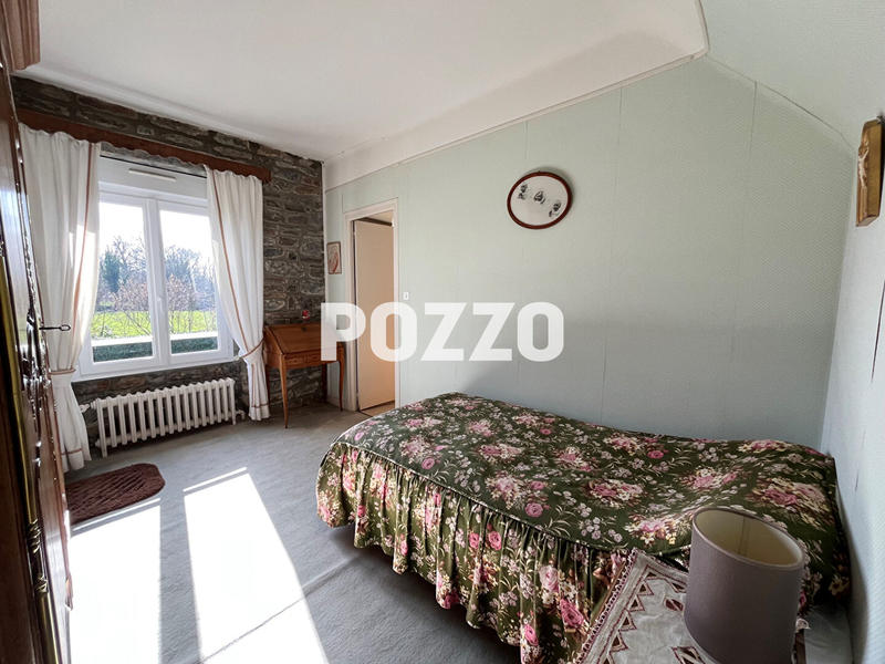 Maison - 137 m² - 8 pièces