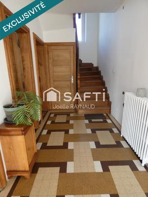 Maison - 137 m² - 6 pièces