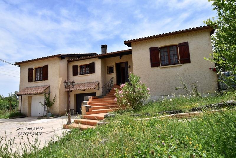 Maison - 160 m² - 5 pièces