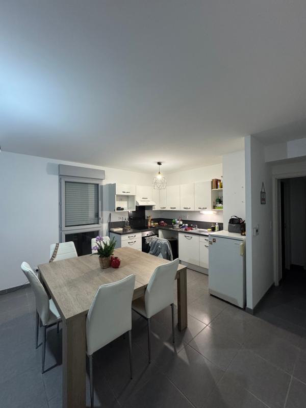 Appartement - 65 m² - 3 pièces