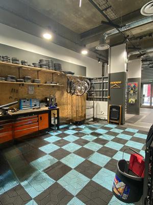 Local commercial - 101 m²