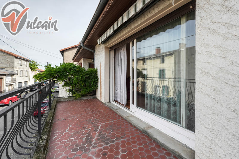 Maison - 196 m² - 8 pièces