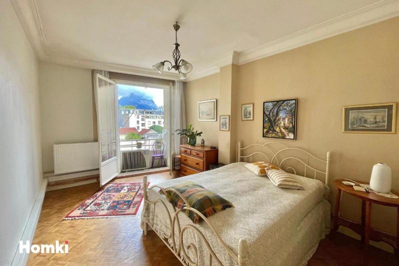 Appartement - 131 m² - 5 pièces