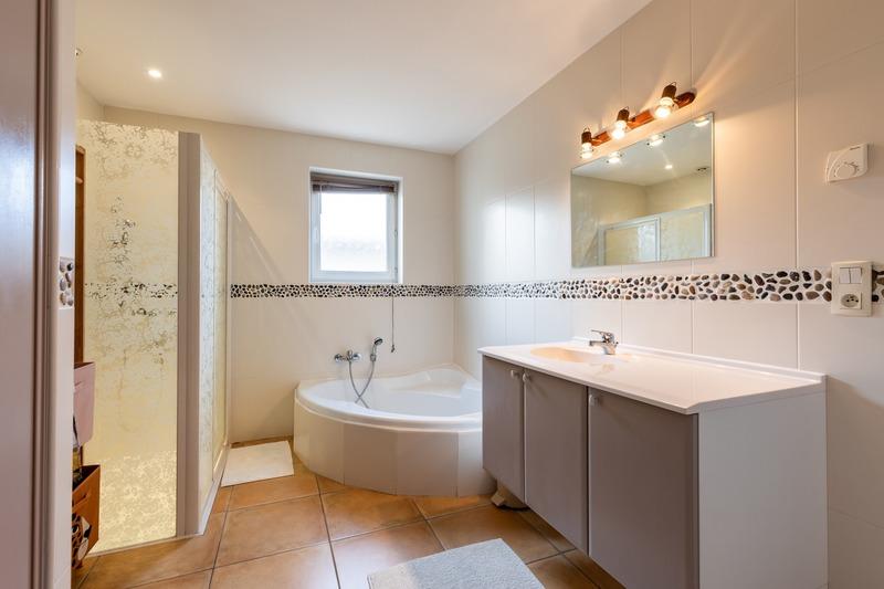 Maison - 301 m² - 11 pièces