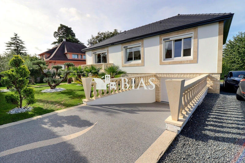 Maison - 160 m² - 7 pièces