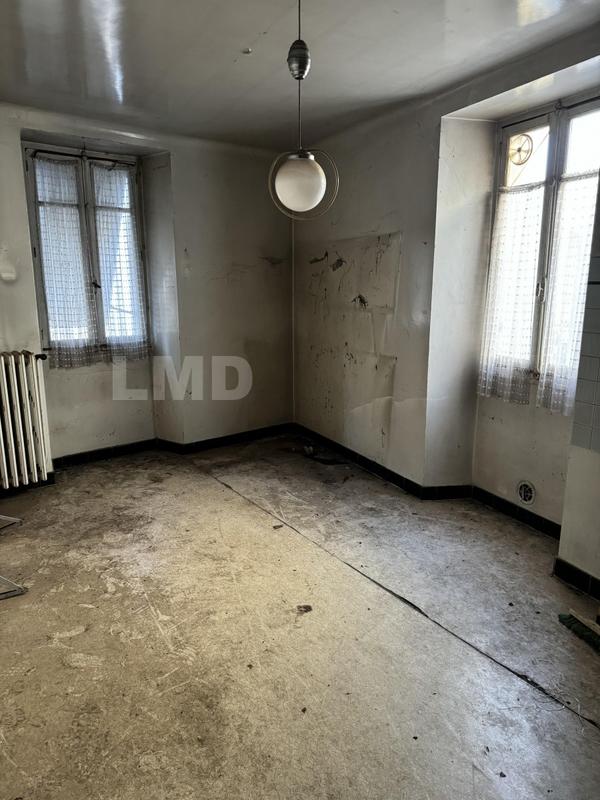 Maison - 150 m² - 8 pièces