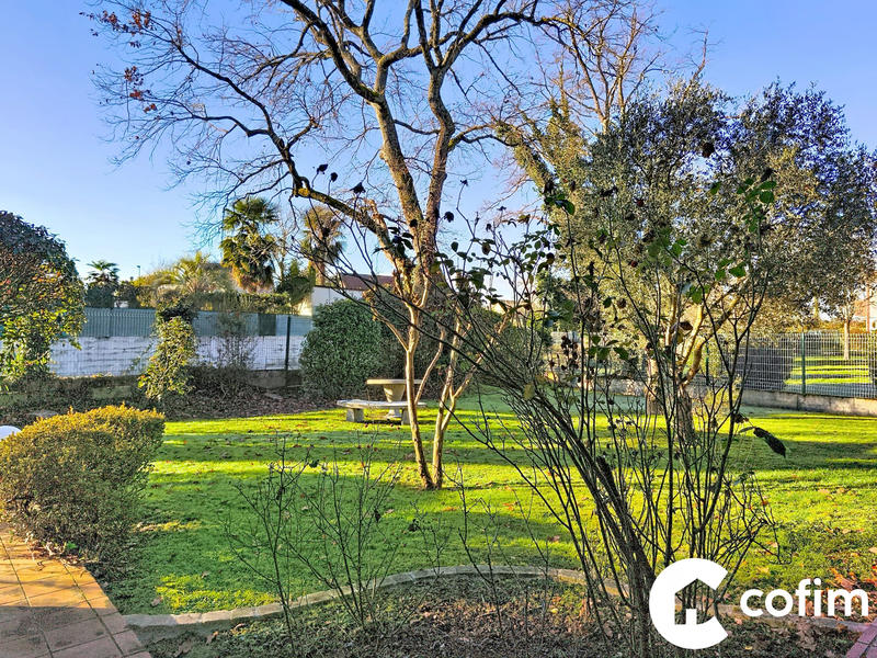 Maison - 209 m² - 8 pièces