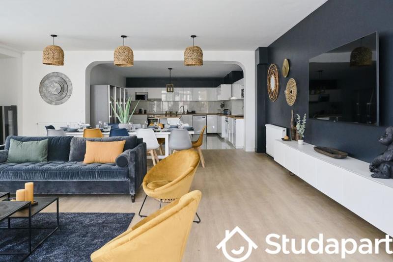 Chambre - 14 m² - 1 pièce