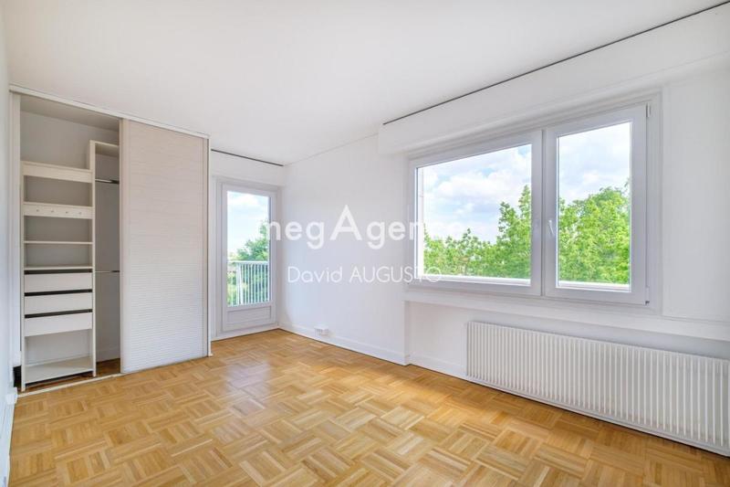 Appartement - 120 m² - 5 pièces