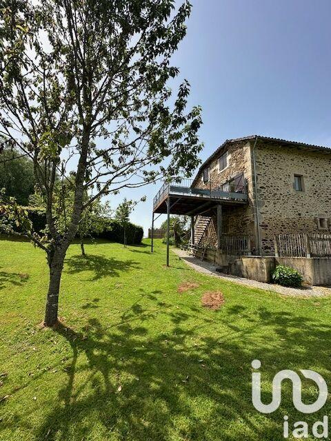 Maison - 433 m² - 16 pièces