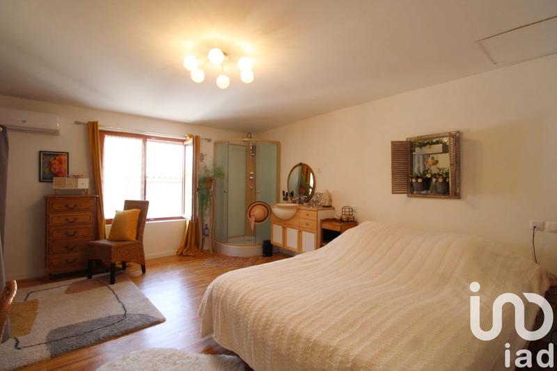 Maison de village - 90 m² - 4 pièces