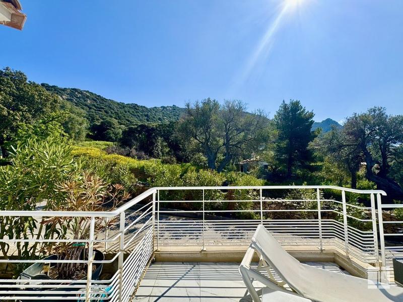 Villa - 185 m² - 5 pièces