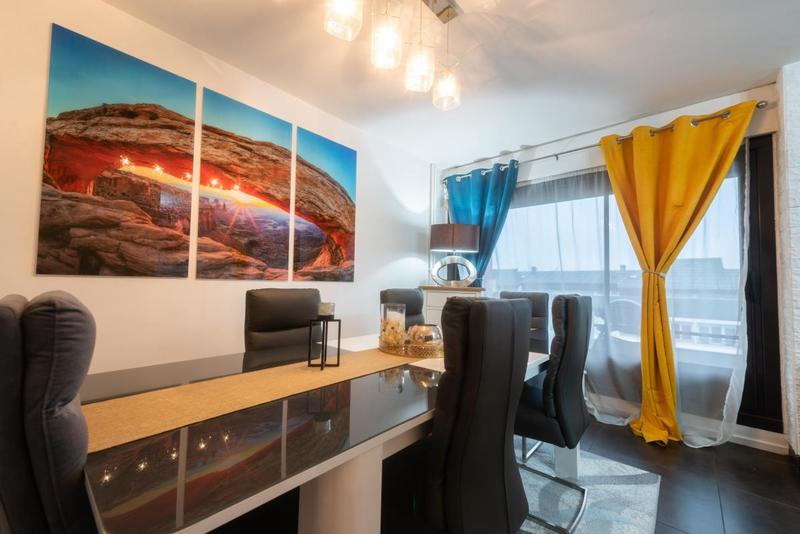 Appartement - 98 m² - 5 pièces