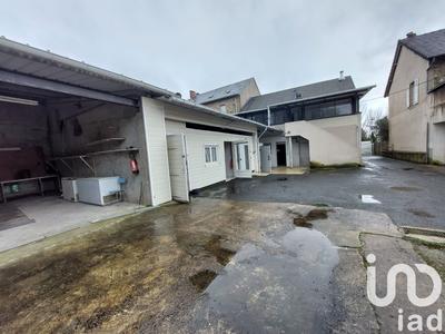 Appartement - 600 m² - 5 pièces