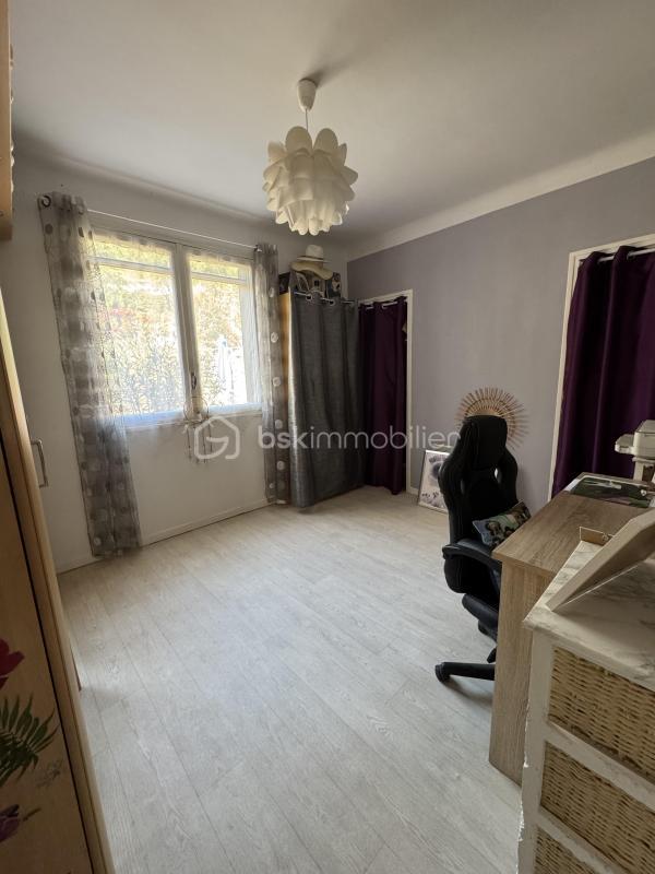 Maison traditionnelle - 87 m² - 5 pièces