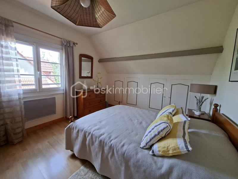 Maison traditionnelle - 128 m² - 6 pièces