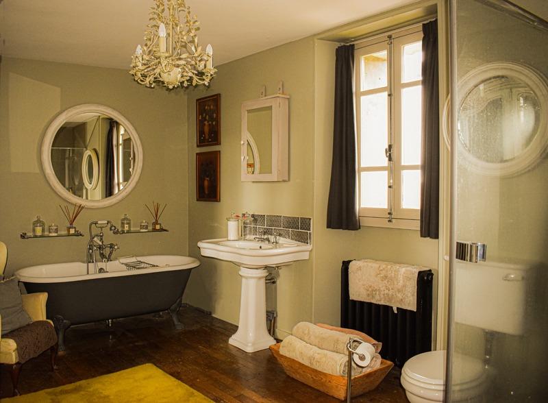 Château - 320 m² - 9 pièces