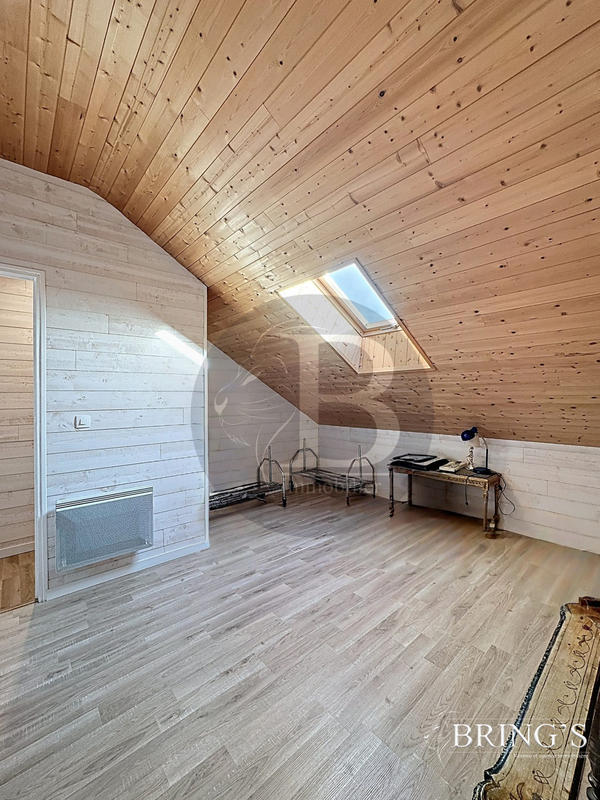 Maison - 133 m² - 6 pièces