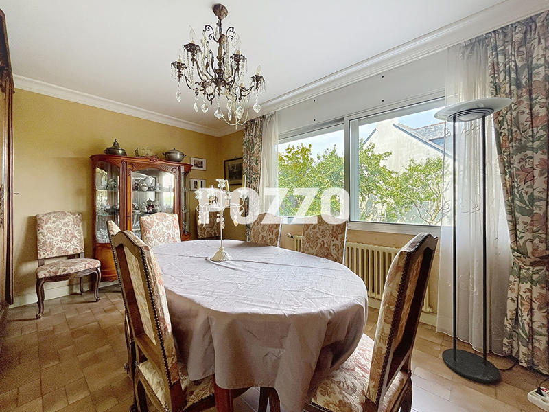 Maison - 174 m² - 7 pièces