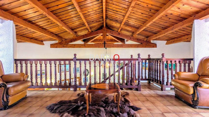 Villa - 235 m² - 7 pièces