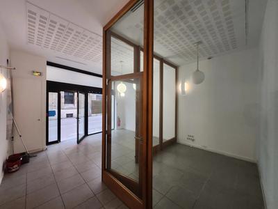 Local commercial - 167 m² - 11 pièces