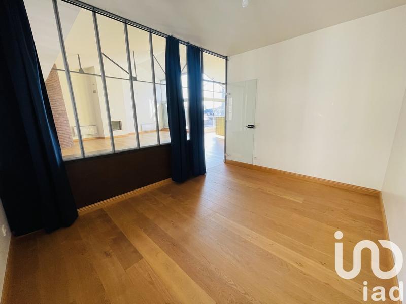 Loft - 213 m² - 5 pièces
