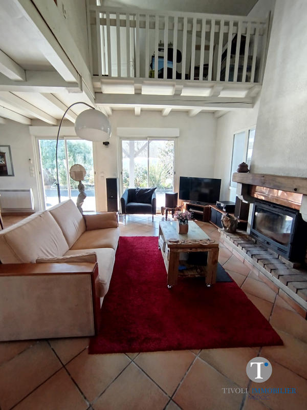 Maison traditionnelle - 140 m² - 6 pièces