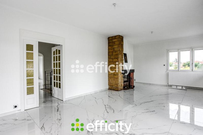 Maison - 165 m² - 8 pièces