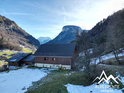 Maison ancienne - 200 m² - 9 pièces