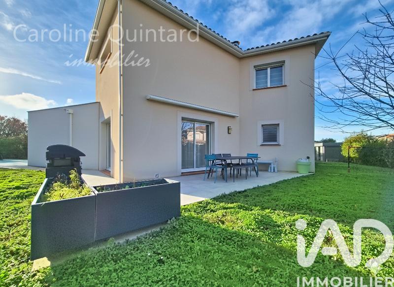 Maison - 202 m² - 5 pièces