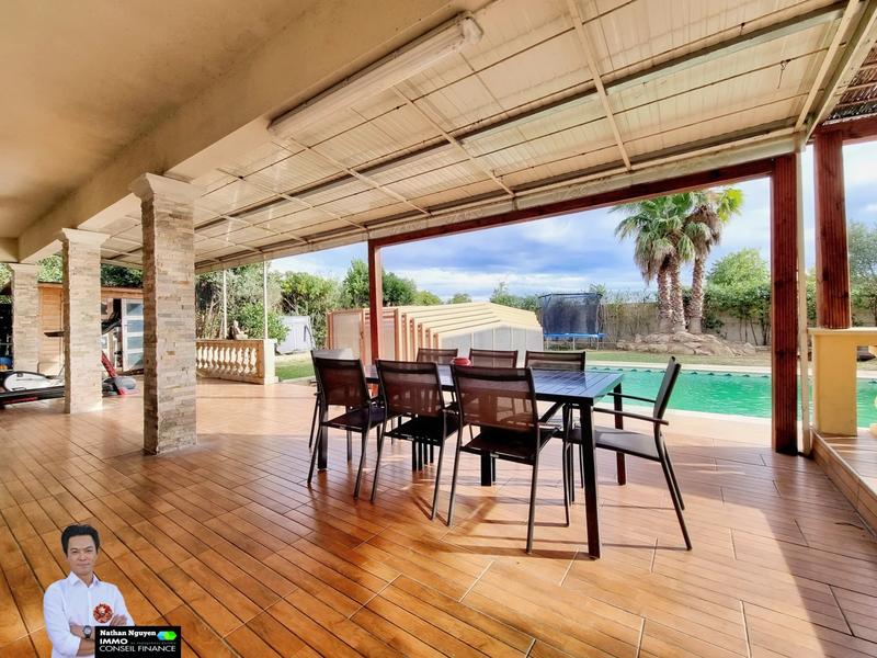 Maison - 181 m² - 8 pièces