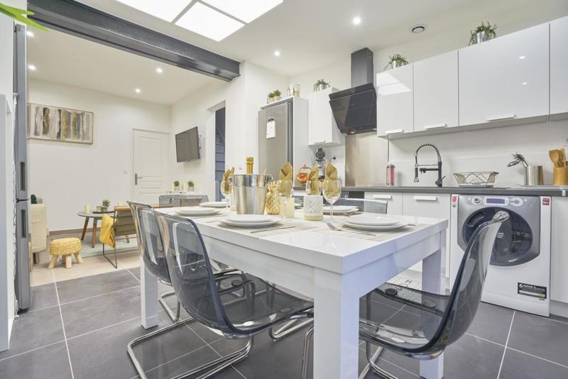 Maison - 104 m² - 7 pièces