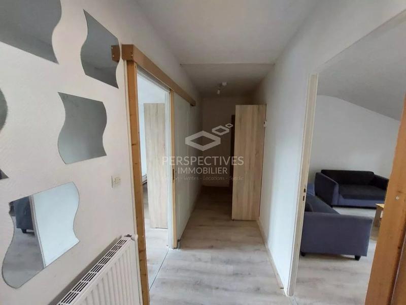 Immeuble - 210 m² - 8 pièces