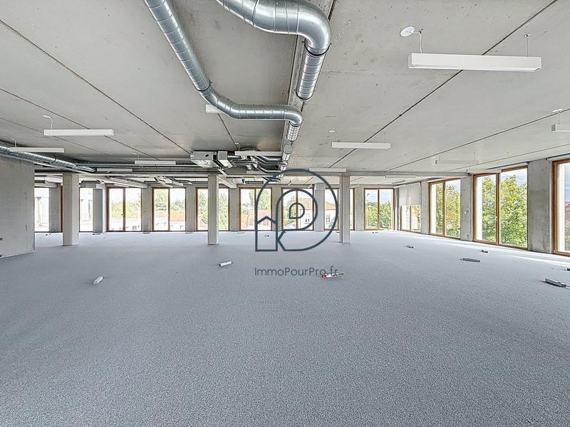Bureau - 4 630 m²