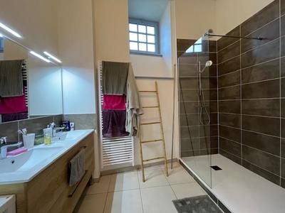 Appartement - 107 m² - 4 pièces