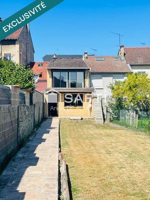 Maison - 104 m² - 4 pièces