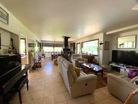 Maison d'architecte - 223 m² - 7 pièces