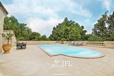 Maison ancienne - 203 m² - 7 pièces