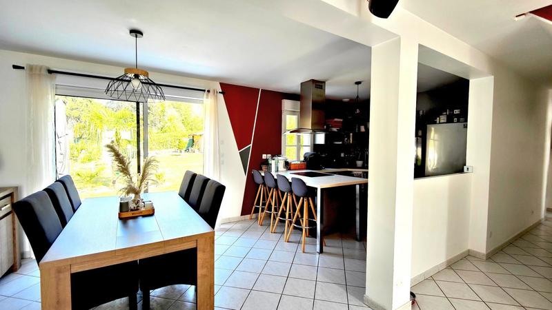 Pavillon - 105 m² - 4 pièces