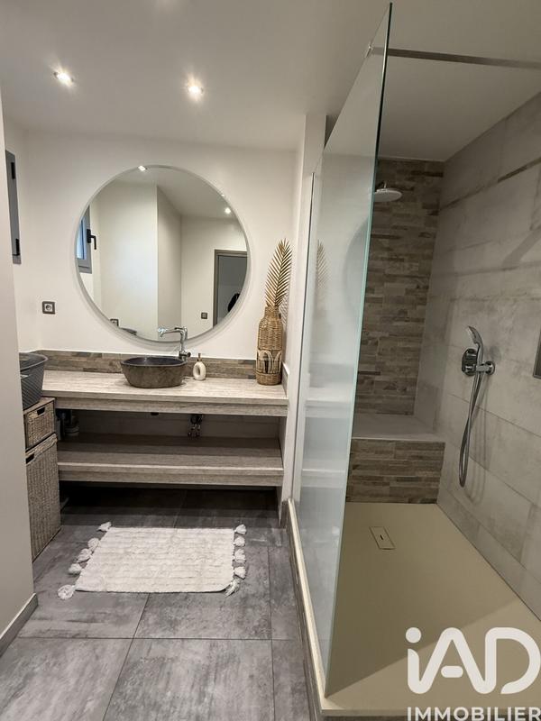 Appartement - 86 m² - 4 pièces