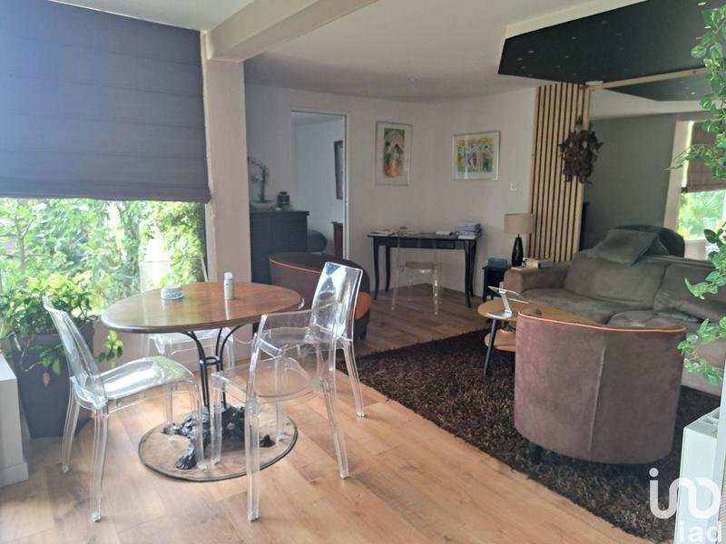 Maison - 180 m² - 6 pièces