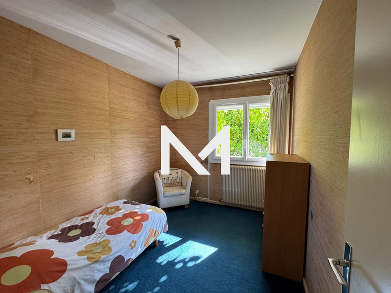 Maison - 162 m² - 8 pièces