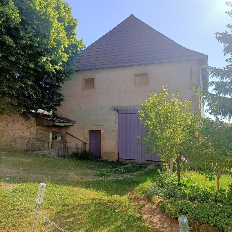 Propriété - 200 m² - 12 pièces