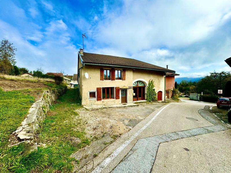 Maison de village - 115 m² - 5 pièces